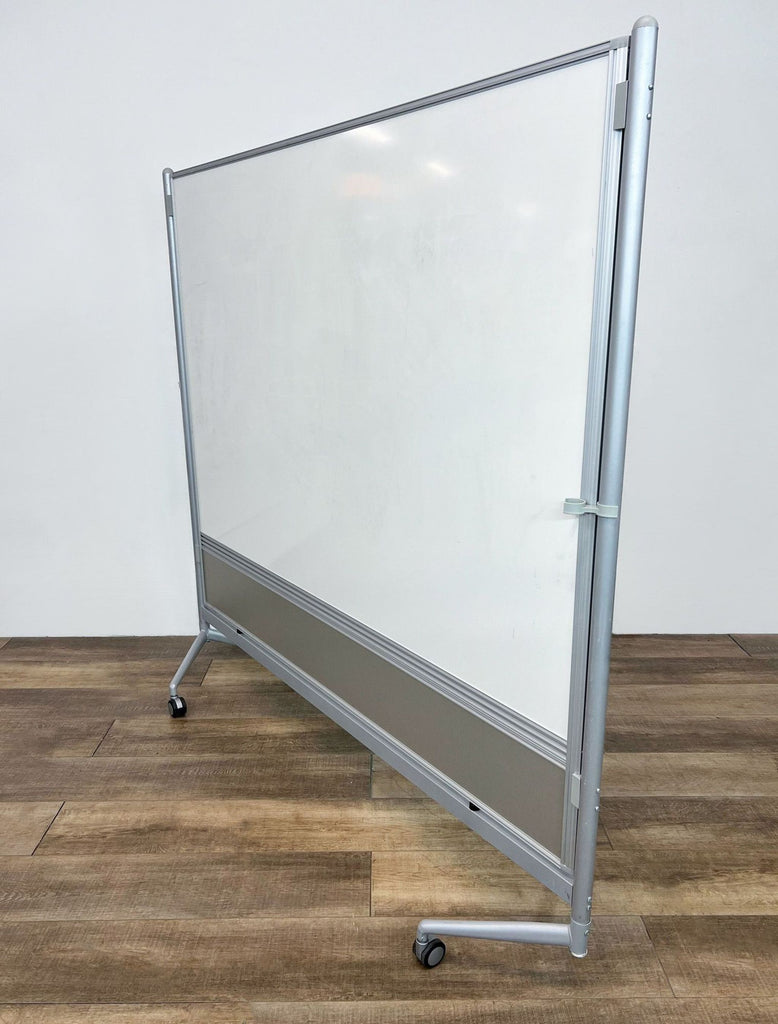Alt text 3: Reperch whiteboard on wheels featuring a durable double-sided design, suitable for various spaces and uses.