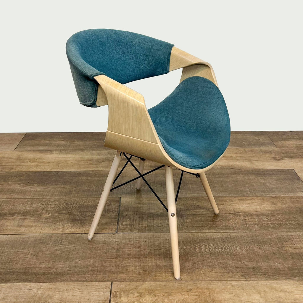 Carson Carrington Tvedestrand Modern Accent Chair