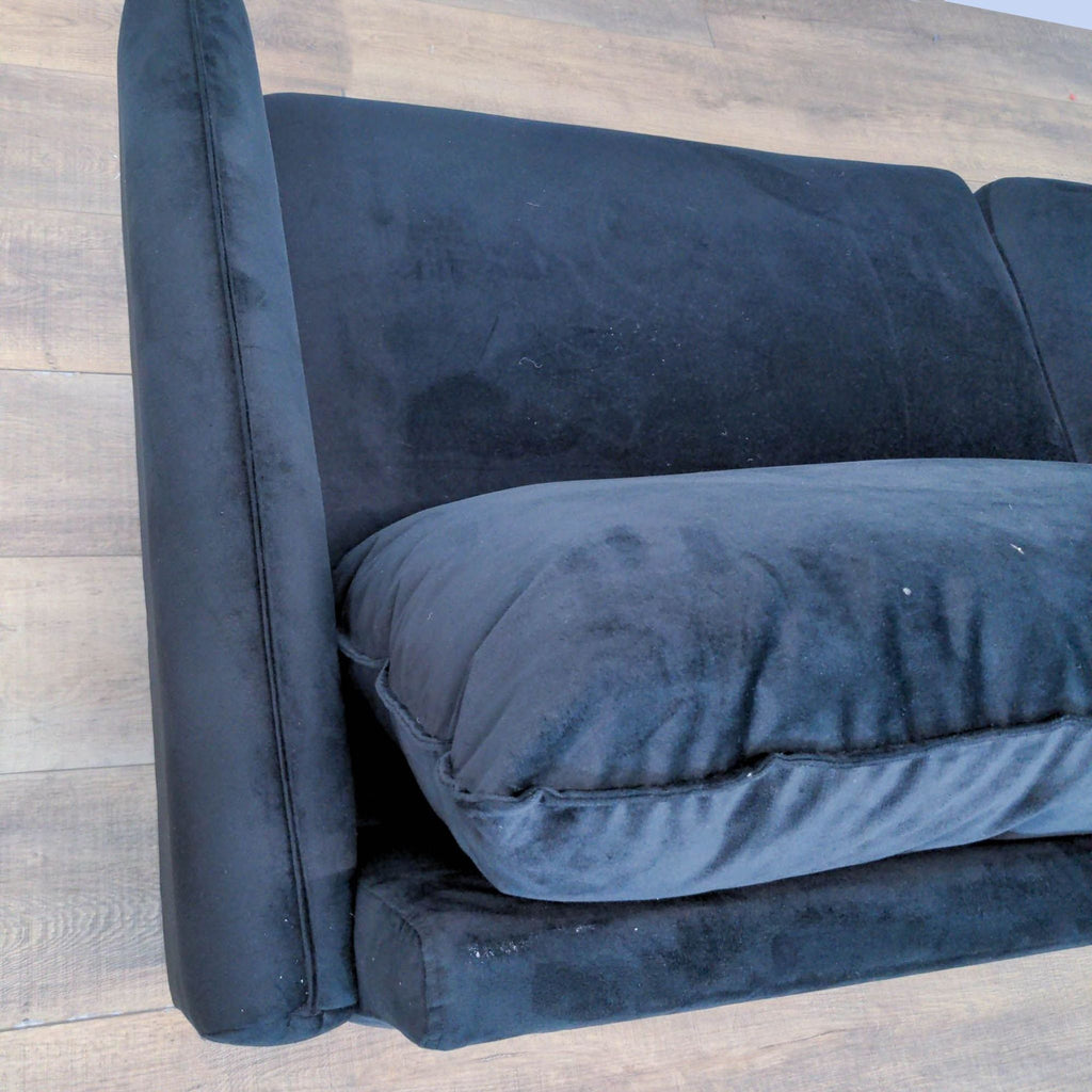 Modern Loveseat with Velvet Upholstery