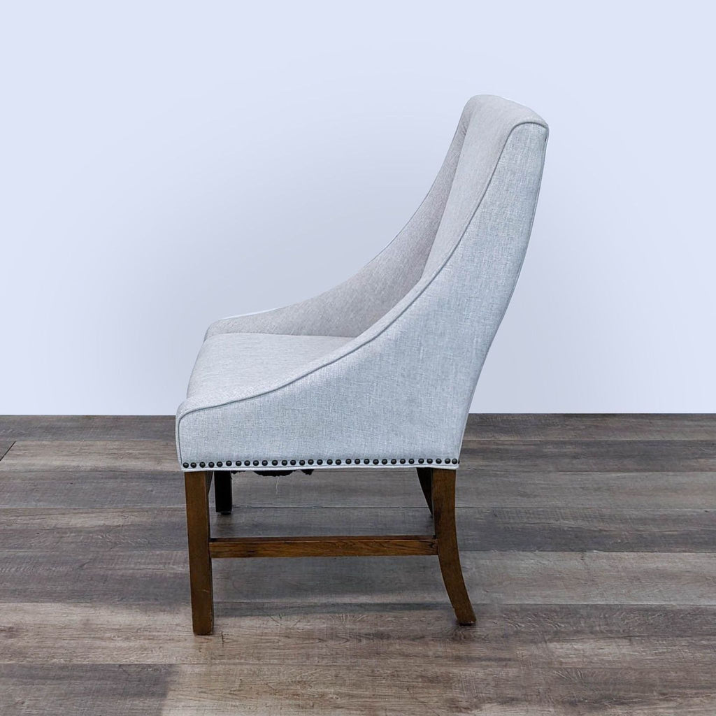 Slope Armed Upholstered Dining Chair