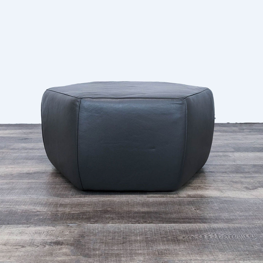 the [ unused0 ] ottoman is a modern ottoman that can be used as a ottoman or ottoman