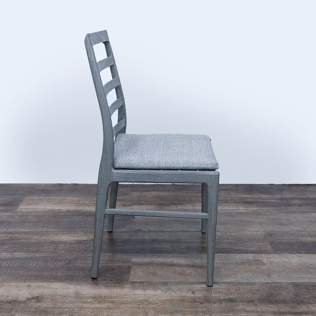 the [ unused0 ] dining chair