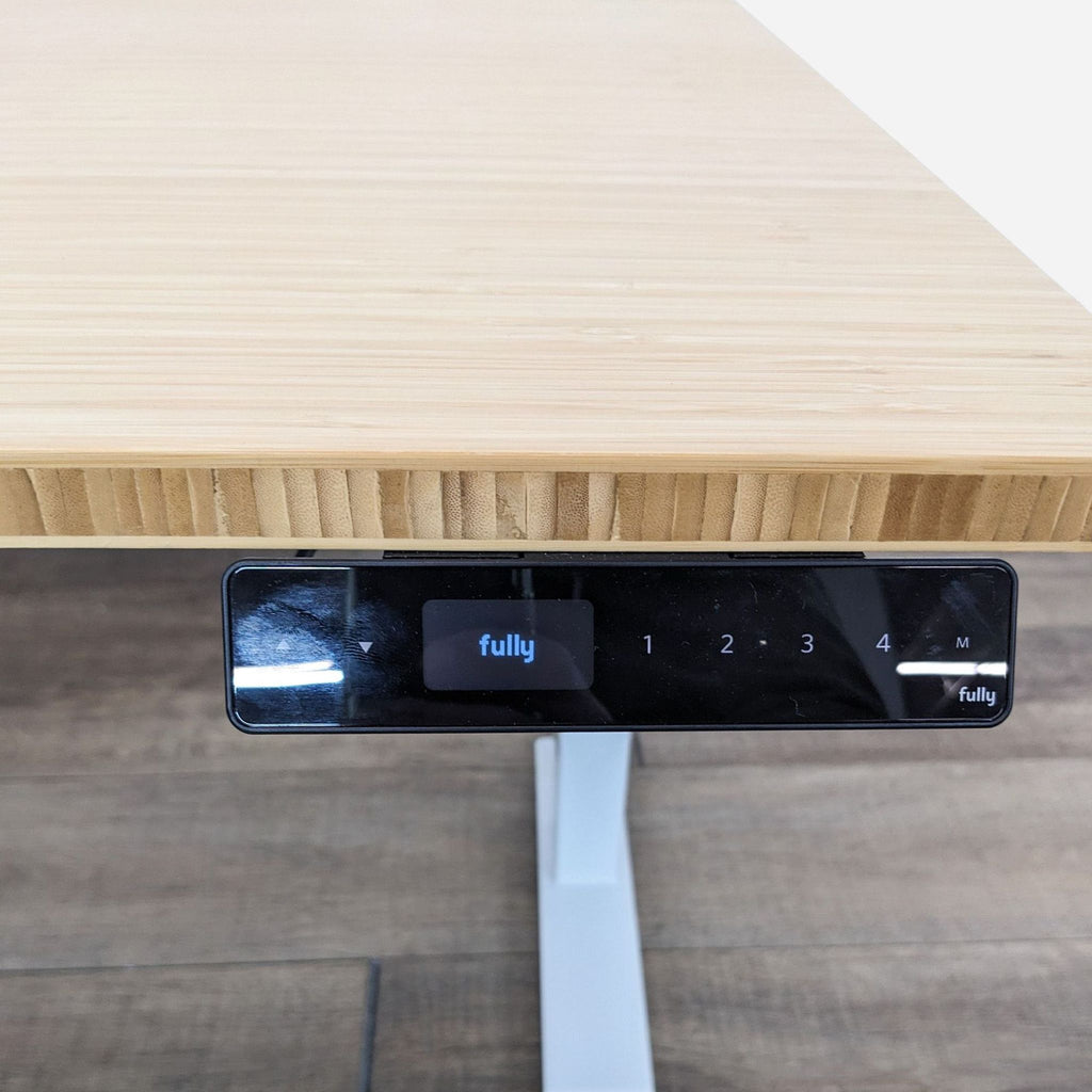 the [ unused0 ]'s desk has a built - in desk that can be used as