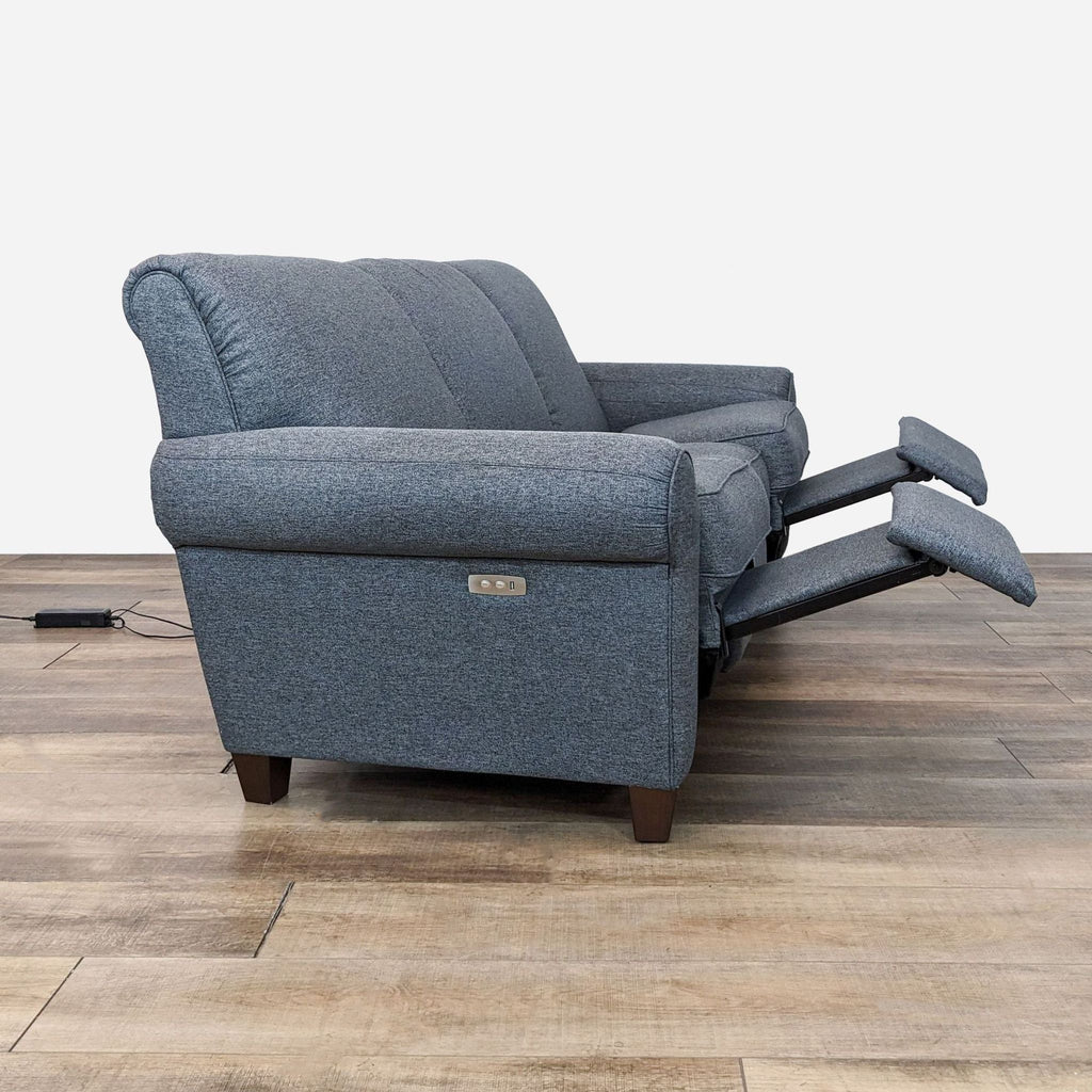 the [ unused0 ] recliner is a recliner that can be used as a recliner
