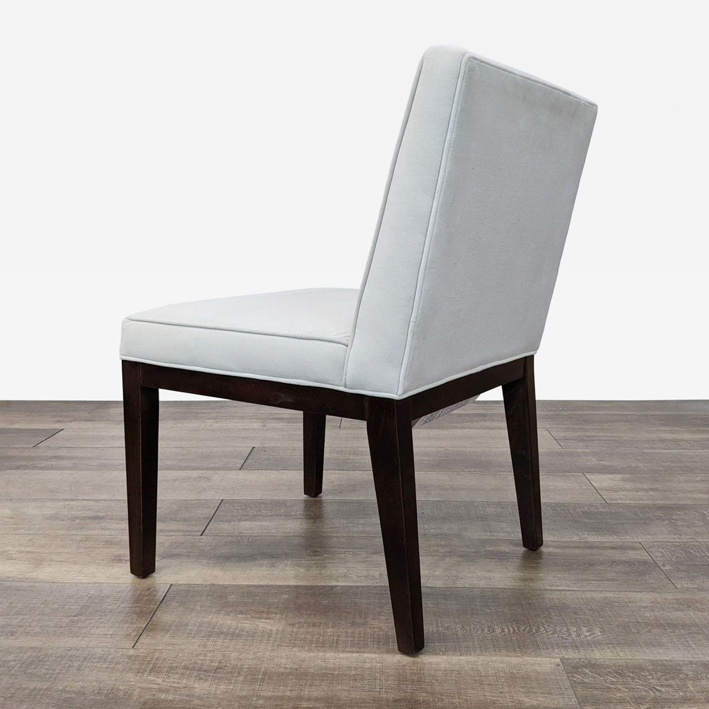 the [ unused0 ] dining chair