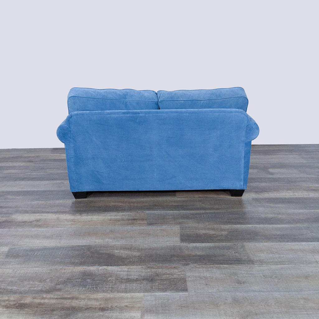 Cozy Blue Loveseat with Plush Cushions