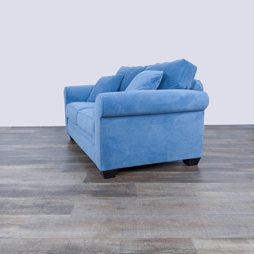 Cozy Blue Loveseat with Plush Cushions