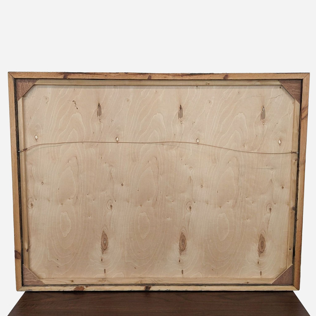 a large wooden box with a wooden top.