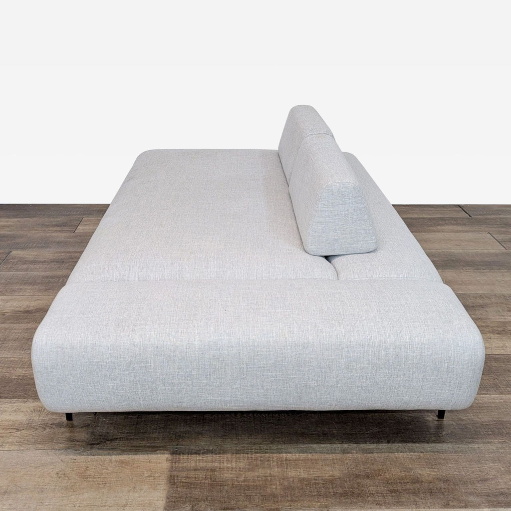 the [ unused0 ] sofa by [ unused0 ]