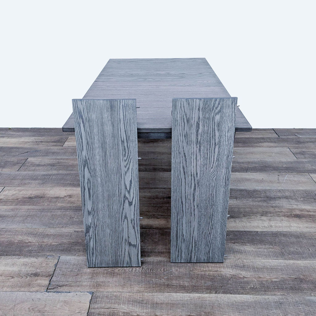 the [ unused0 ] coffee table