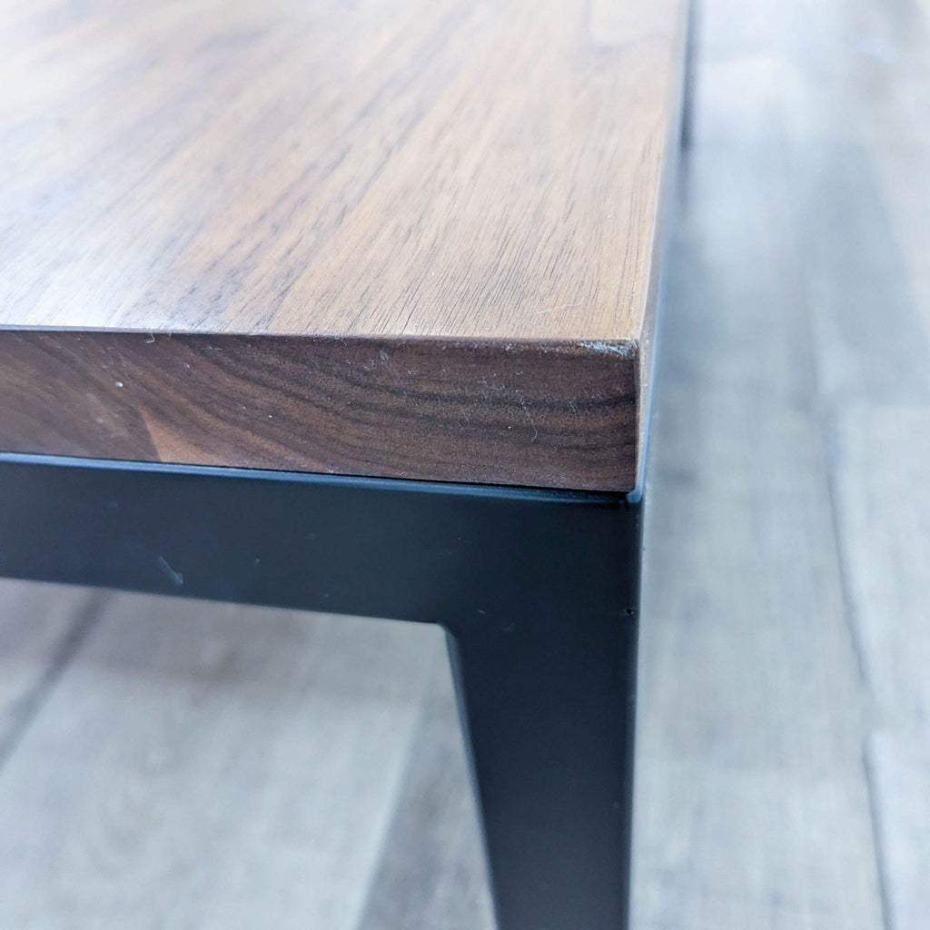 OHIO Design Walnut Coffee Table