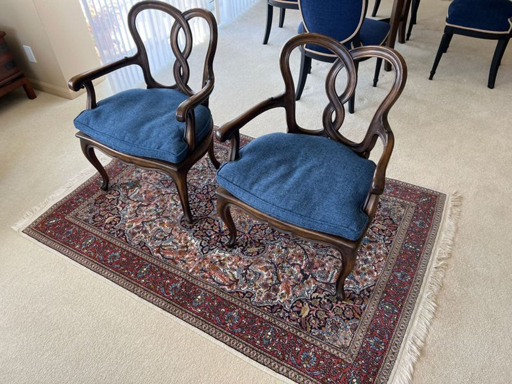 Certainly! However, I don't see any images attached or referenced. Please upload the images or provide a description so I can create accurate alt texts for the dining chairs.