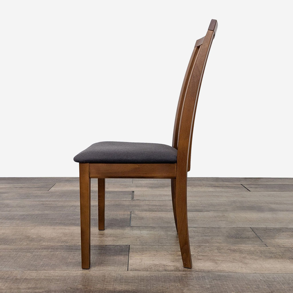 Lobby SM#66 Scandinavian Dining Chair