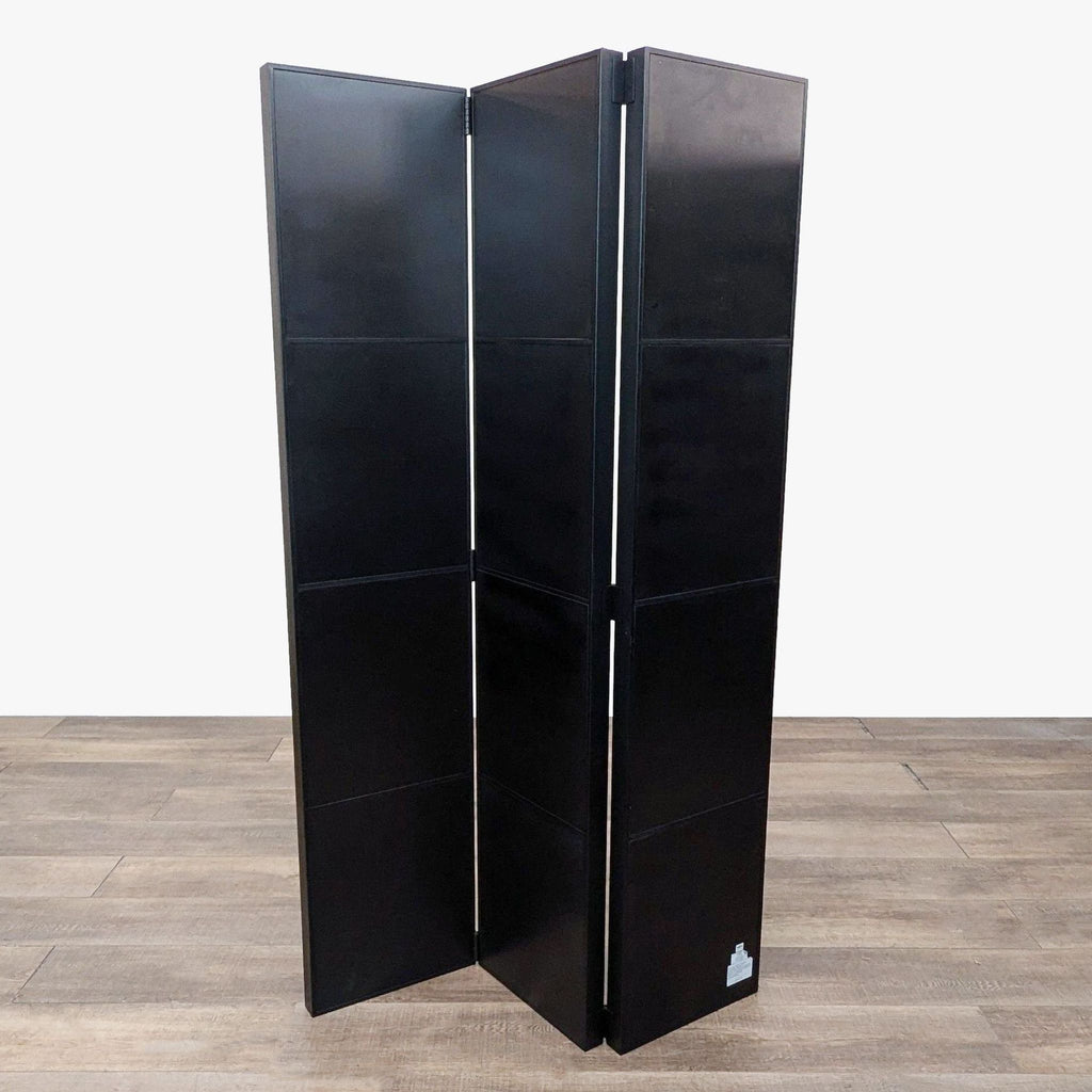 the [ unused0 ] - style black lacquer cabinet