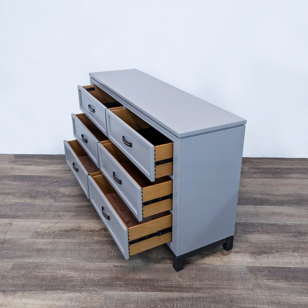 a large, modern, industrial, industrial, scandinavian style, with a large drawer.