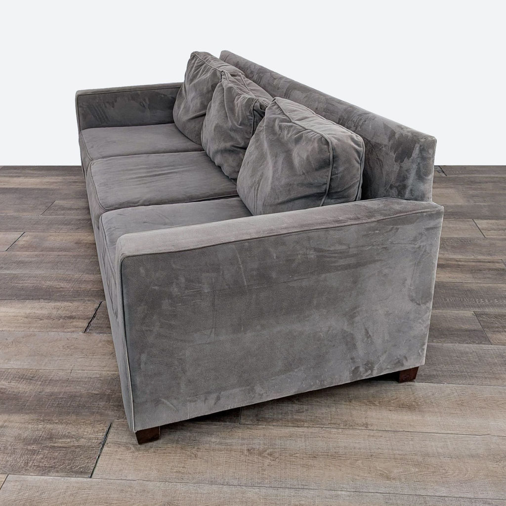 sofas and other modern and contemporary furniture from the world's best furniture dealers. sofas