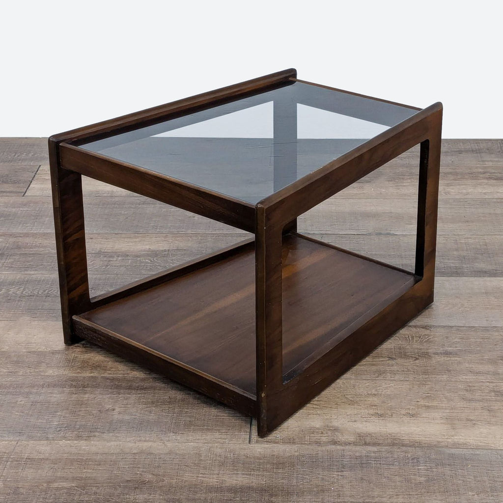 the [ unused0 ] coffee table