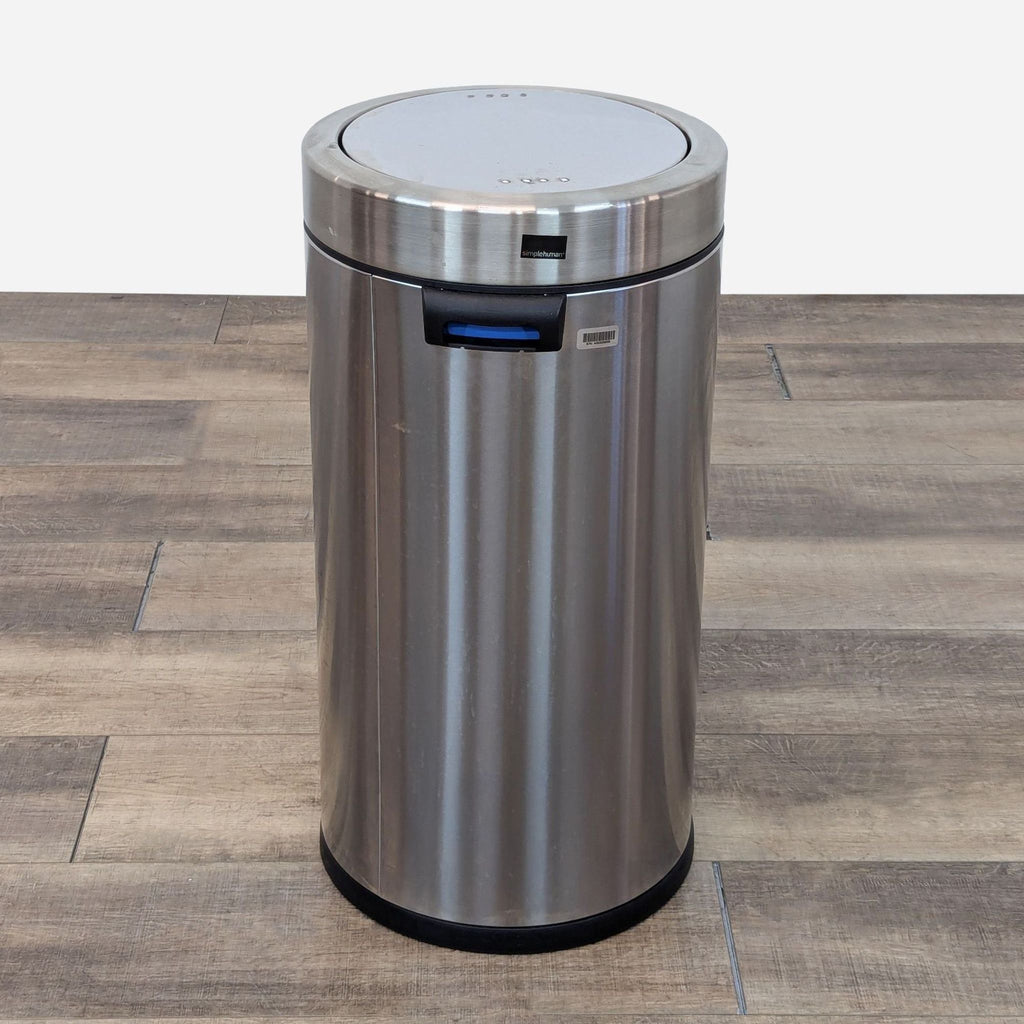 the [ unused0 ]'s trash can is a compact, compact, compact, and compact