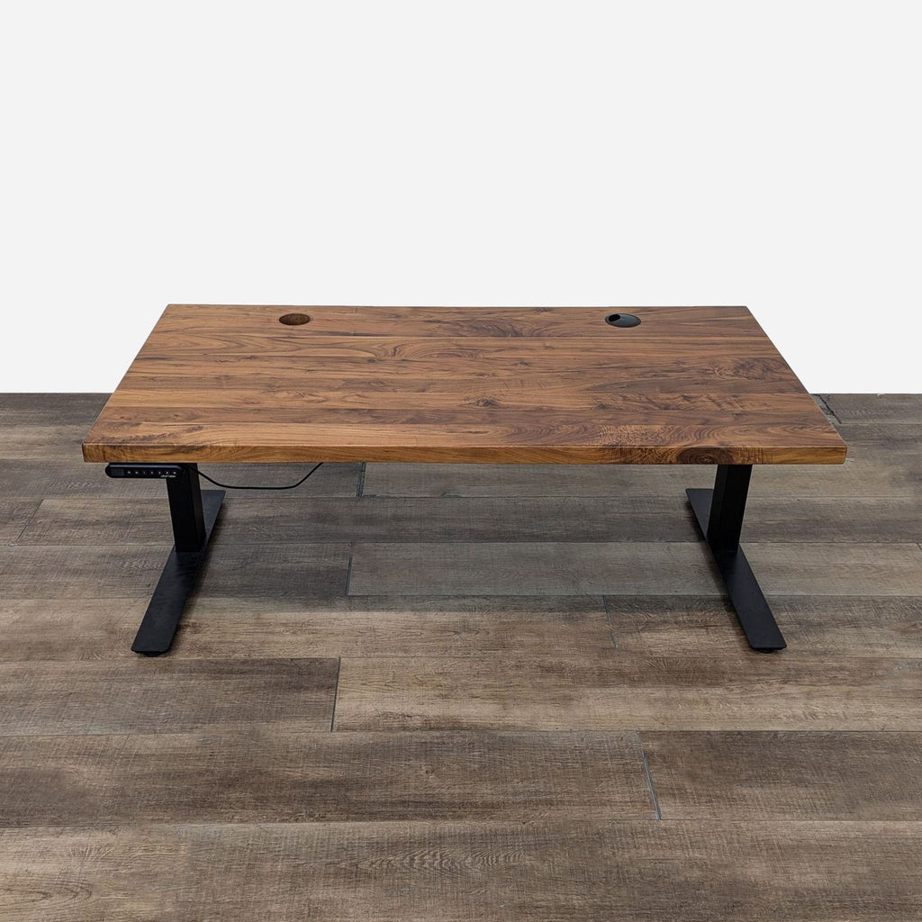 UPLIFT Pneumatic Standing Desk