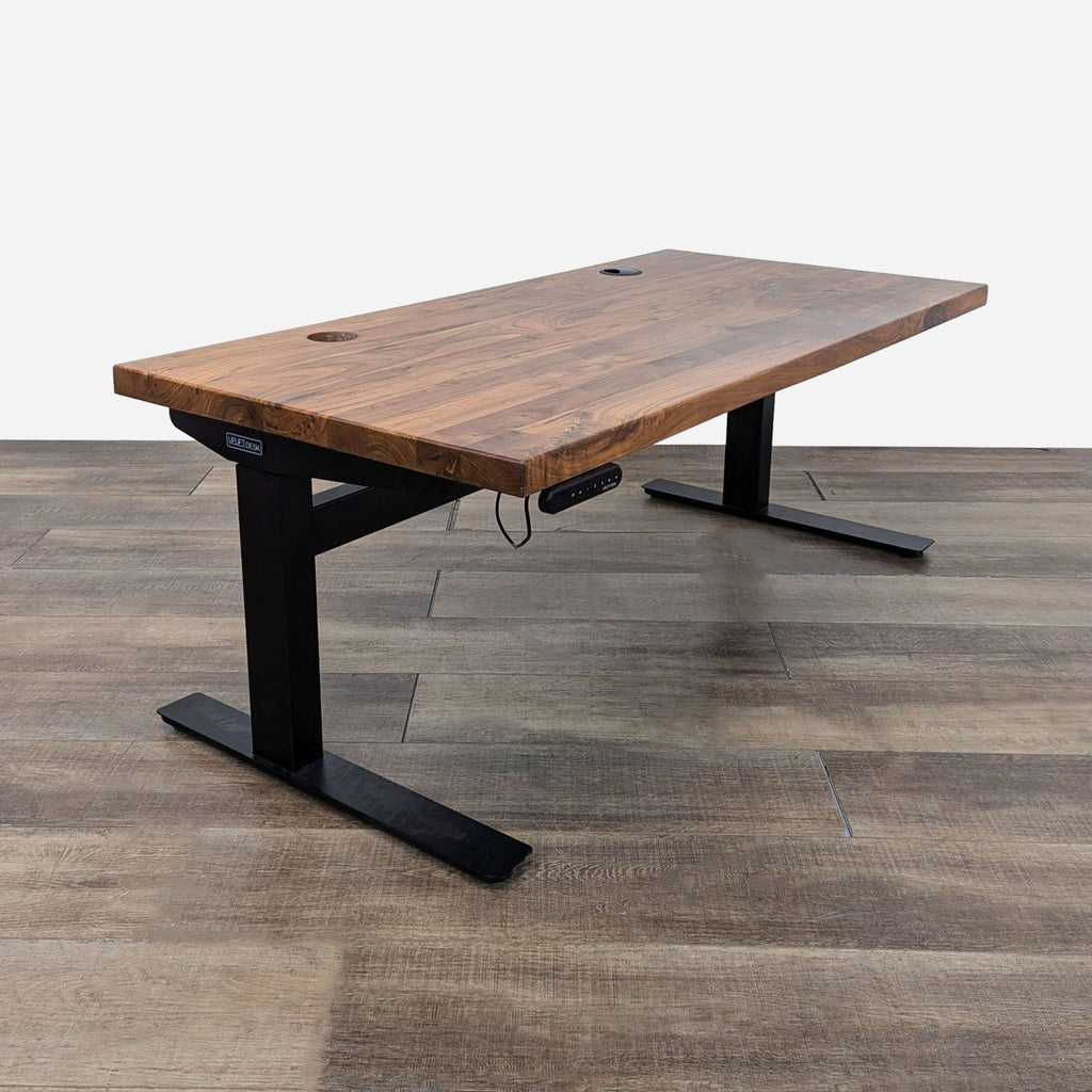 UPLIFT Pneumatic Standing Desk