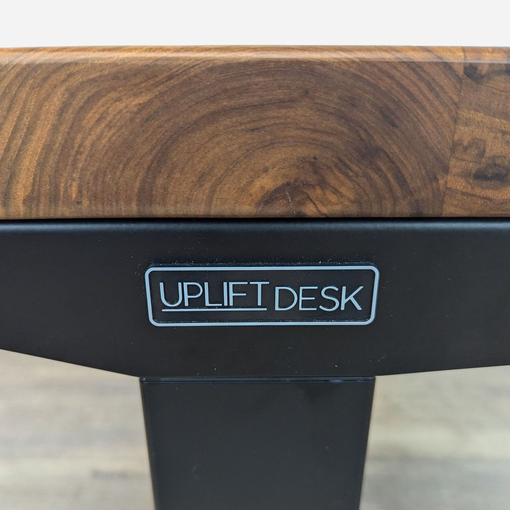 UPLIFT Pneumatic Standing Desk