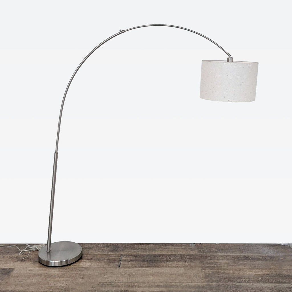 the modern adjustable floor lamp is a modern, modern design that can be used as a desk lamp