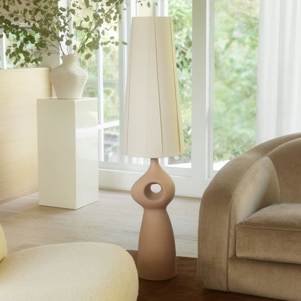 the [ unused0 ] table lamp is a modern design with a simple design.