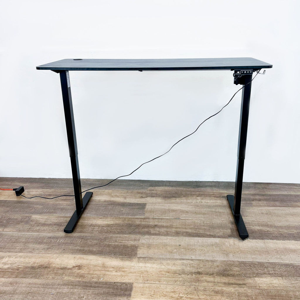 the [ unused0 ] desk - black