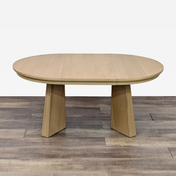 the [ unused0 ] dining table