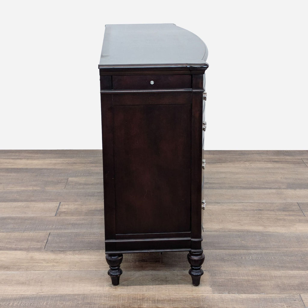 Traditional 10-Drawer Dersser withDark Finish