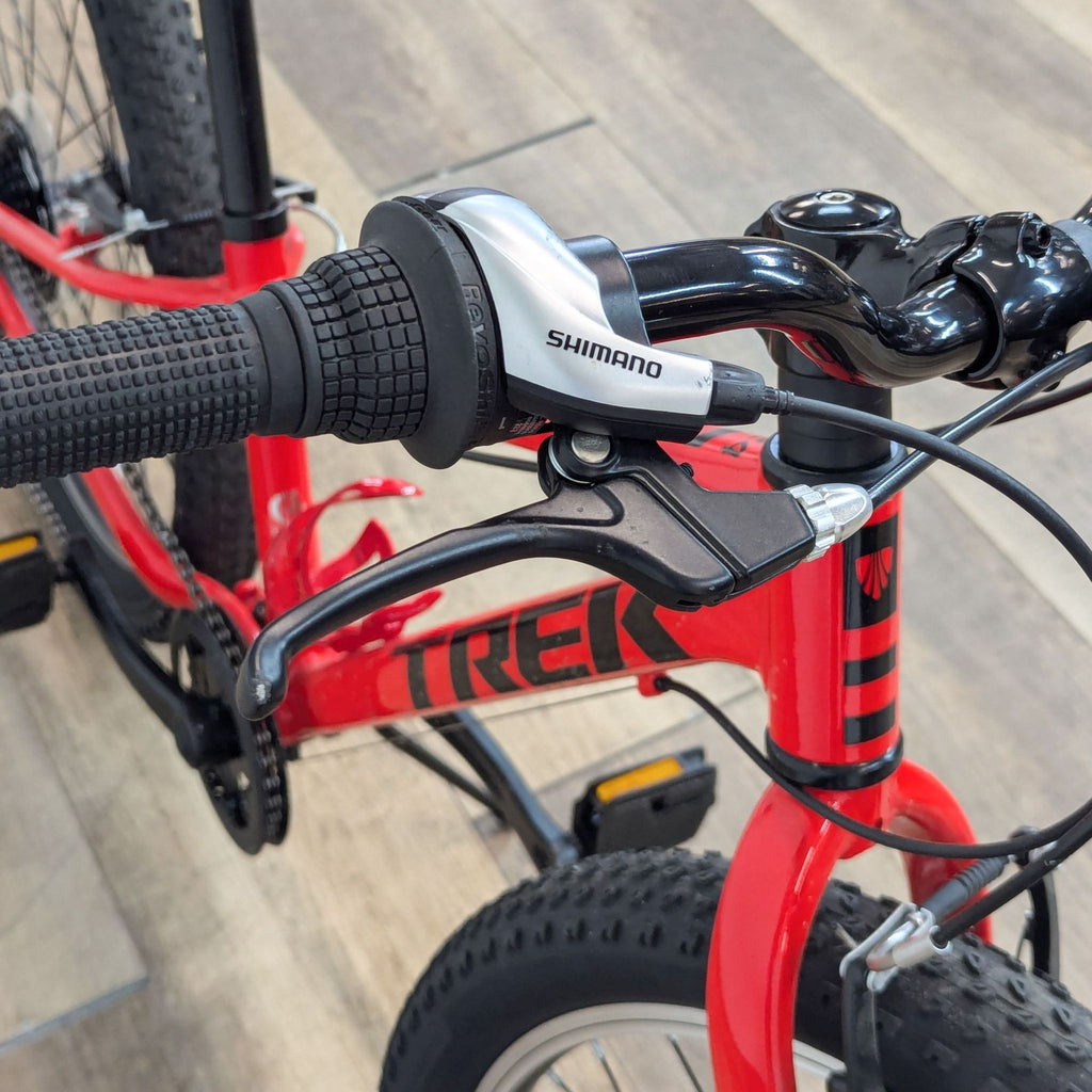 Trek Mountain Bike - Perfect for Outdoor Adventures