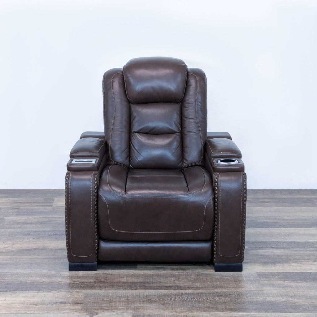 the [ unused0 ] recliner is a soft, comfortable recliner that can be used as