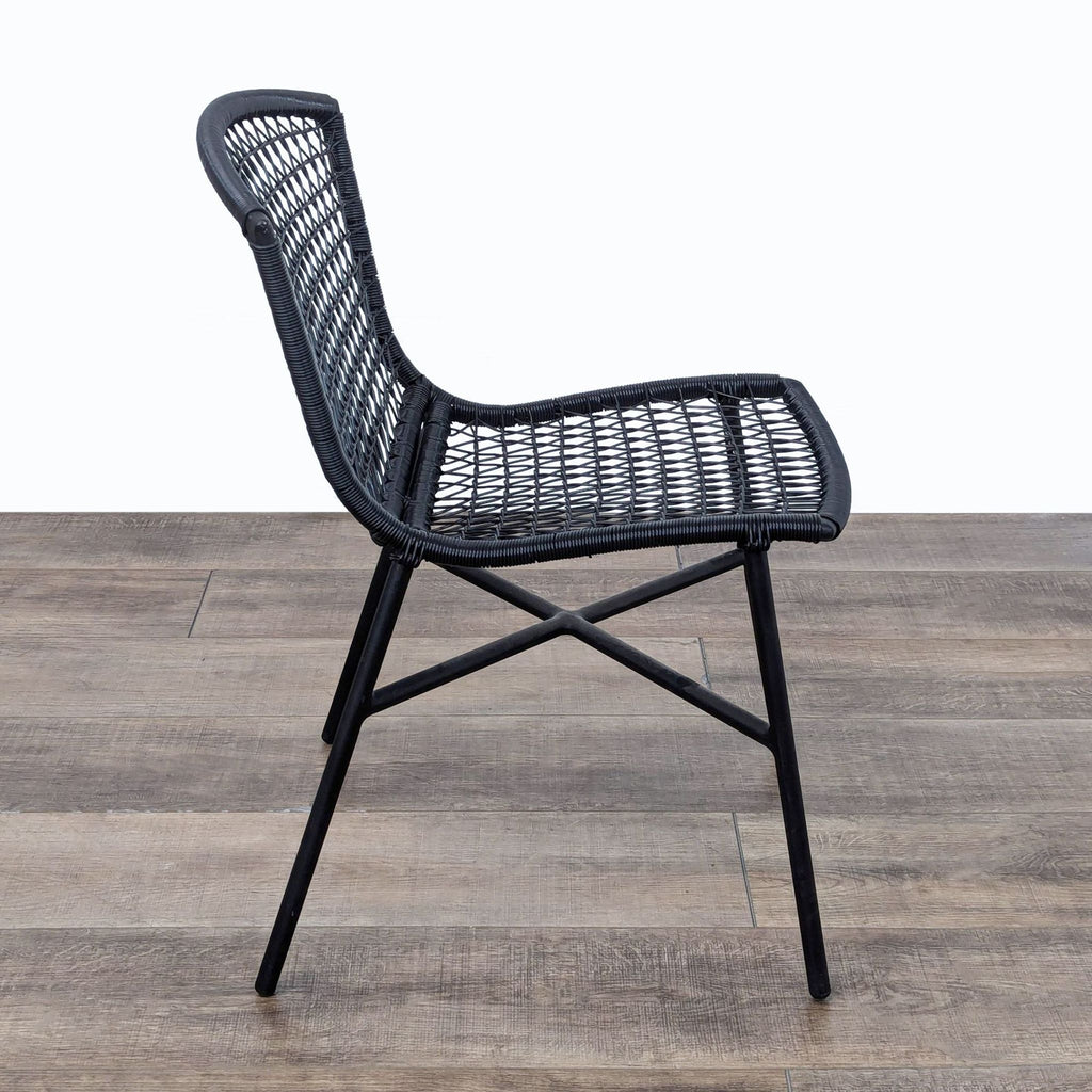 the [ unused0 ] chair is a modern, contemporary design with a woven design.