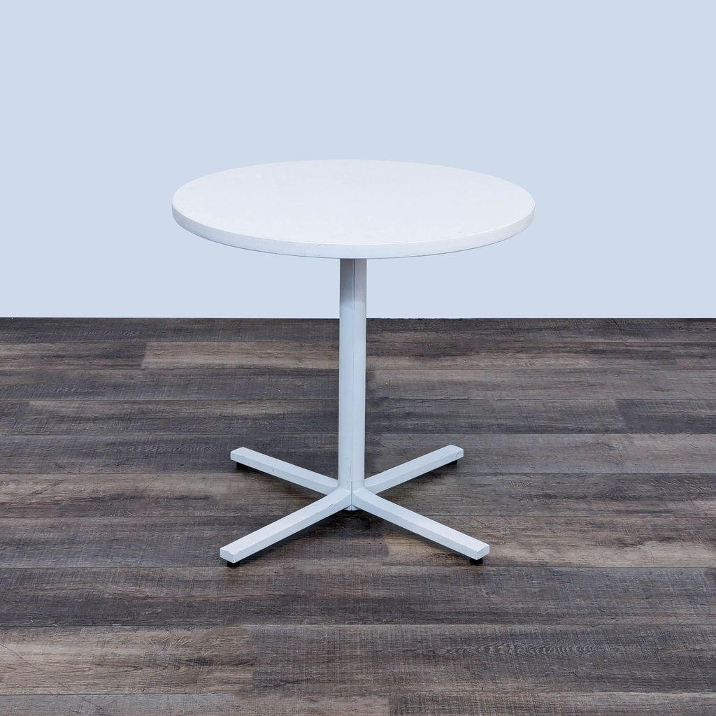 the [ unused0 ] table is a modern, minimalist design that can be used as a