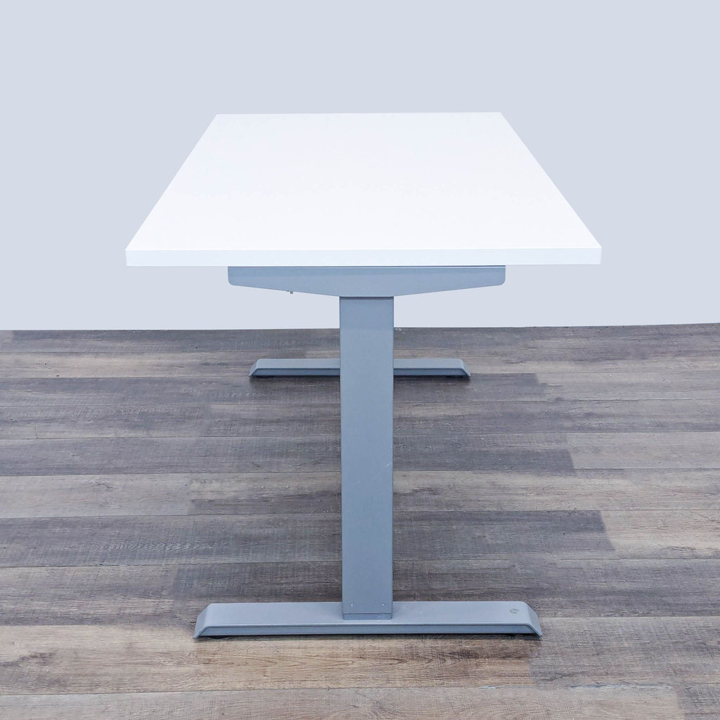 the [ unused0 ] table with a white top