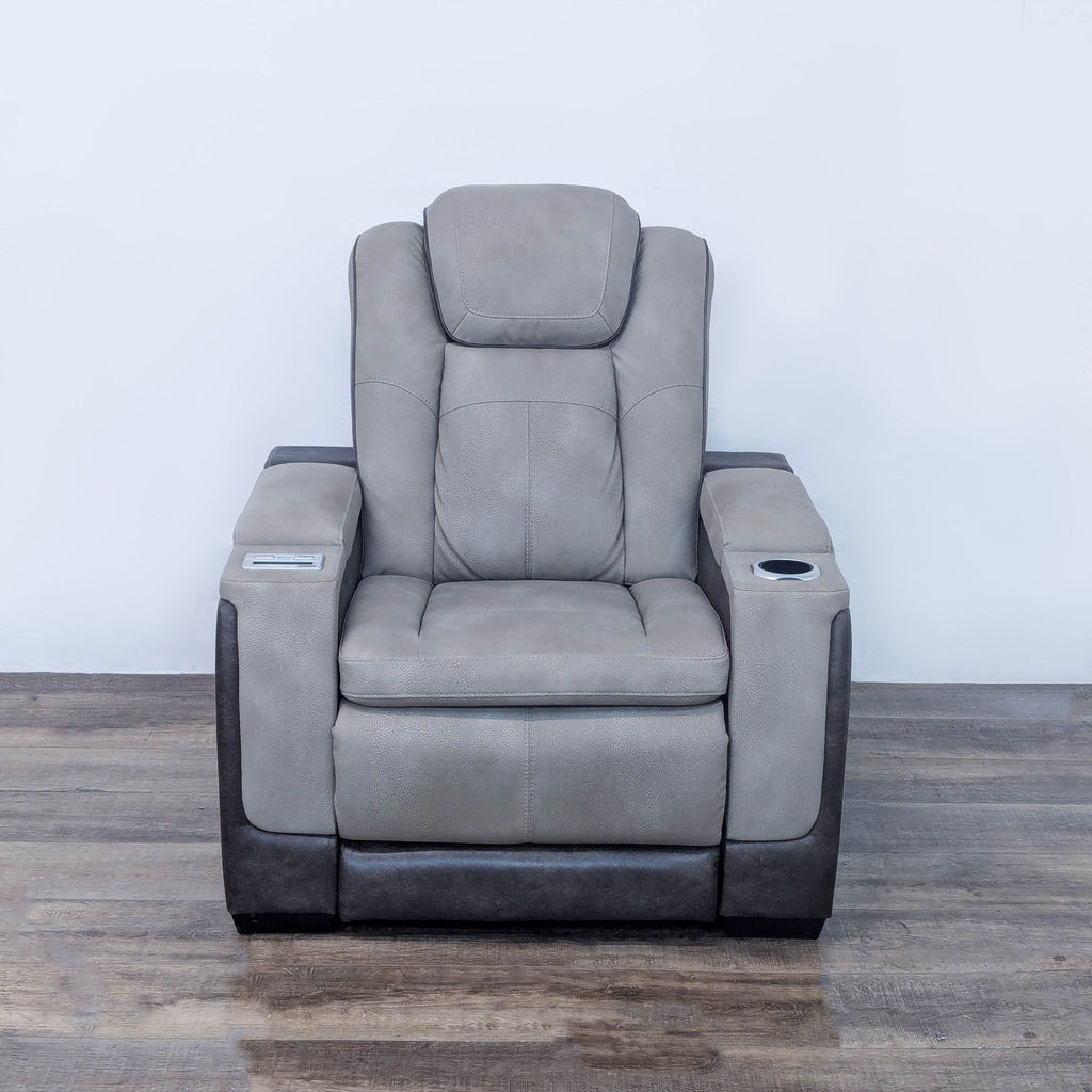 the best massage chair for men? this leather massage chair is a must have for any home.