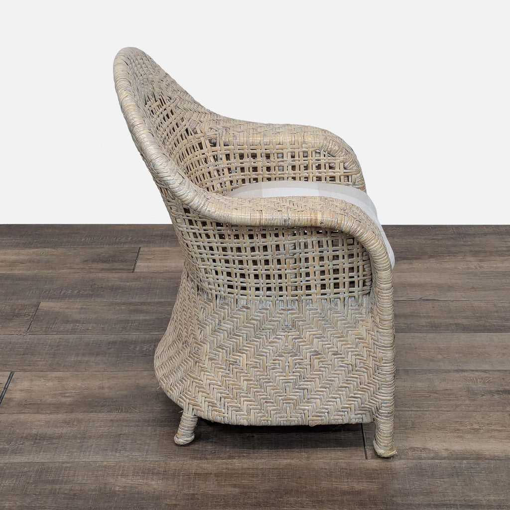 the [ unused0 ] wicker chair