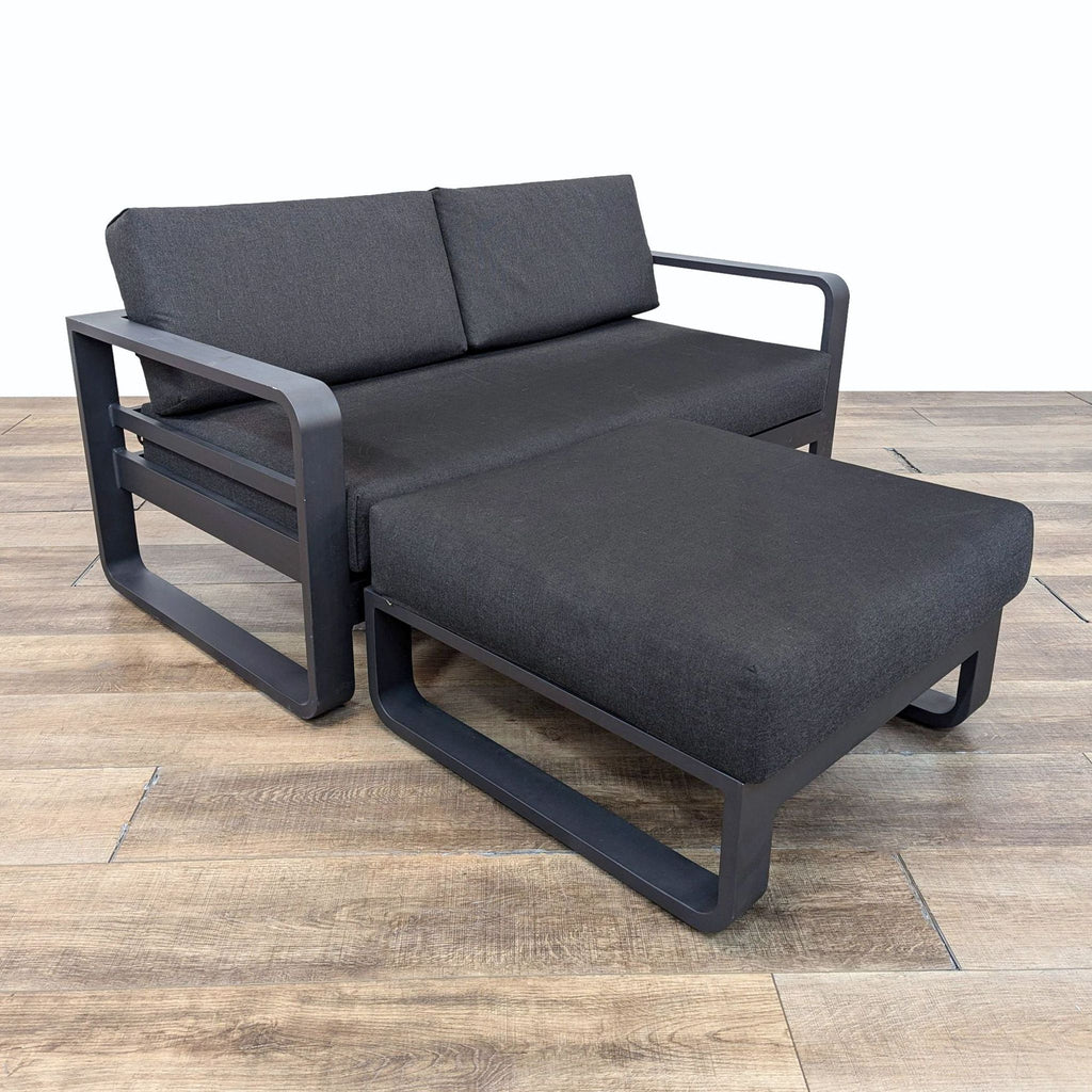 a pair of lounge chairs in the style of [ unused0 ]