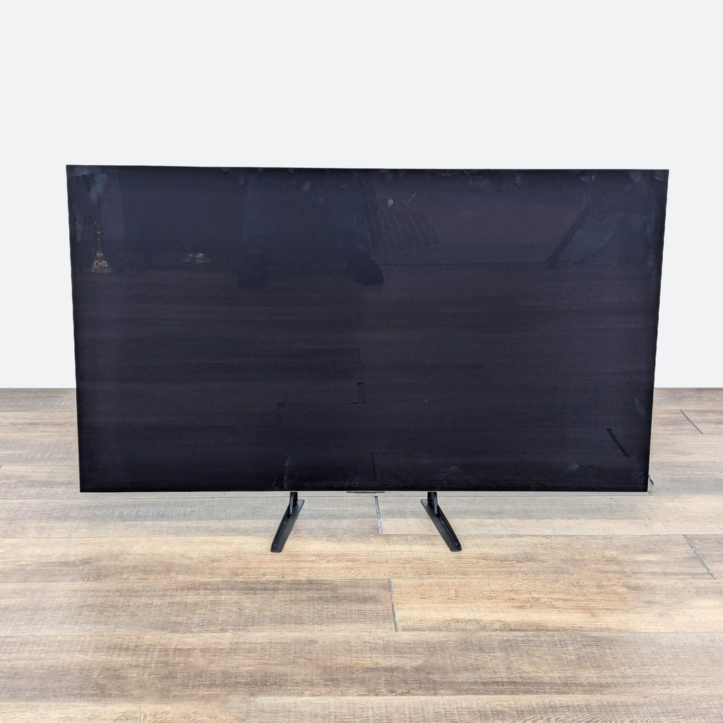 the [ unused0 ] tv is a modern, contemporary design.