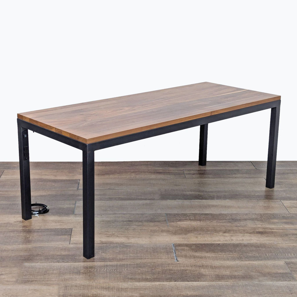 the modern coffee table with a walnut top