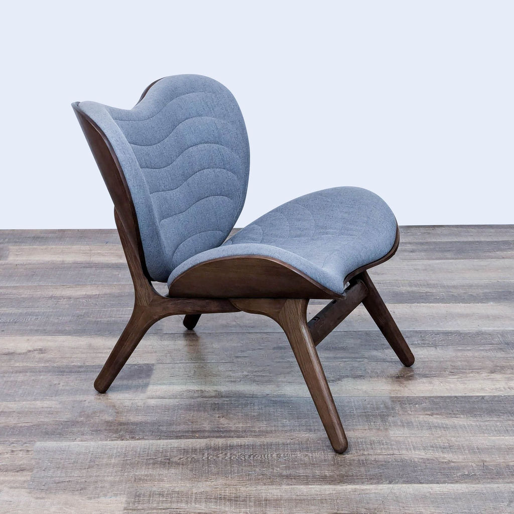 A Conversation Piece Modern Lounge Chair by Umage