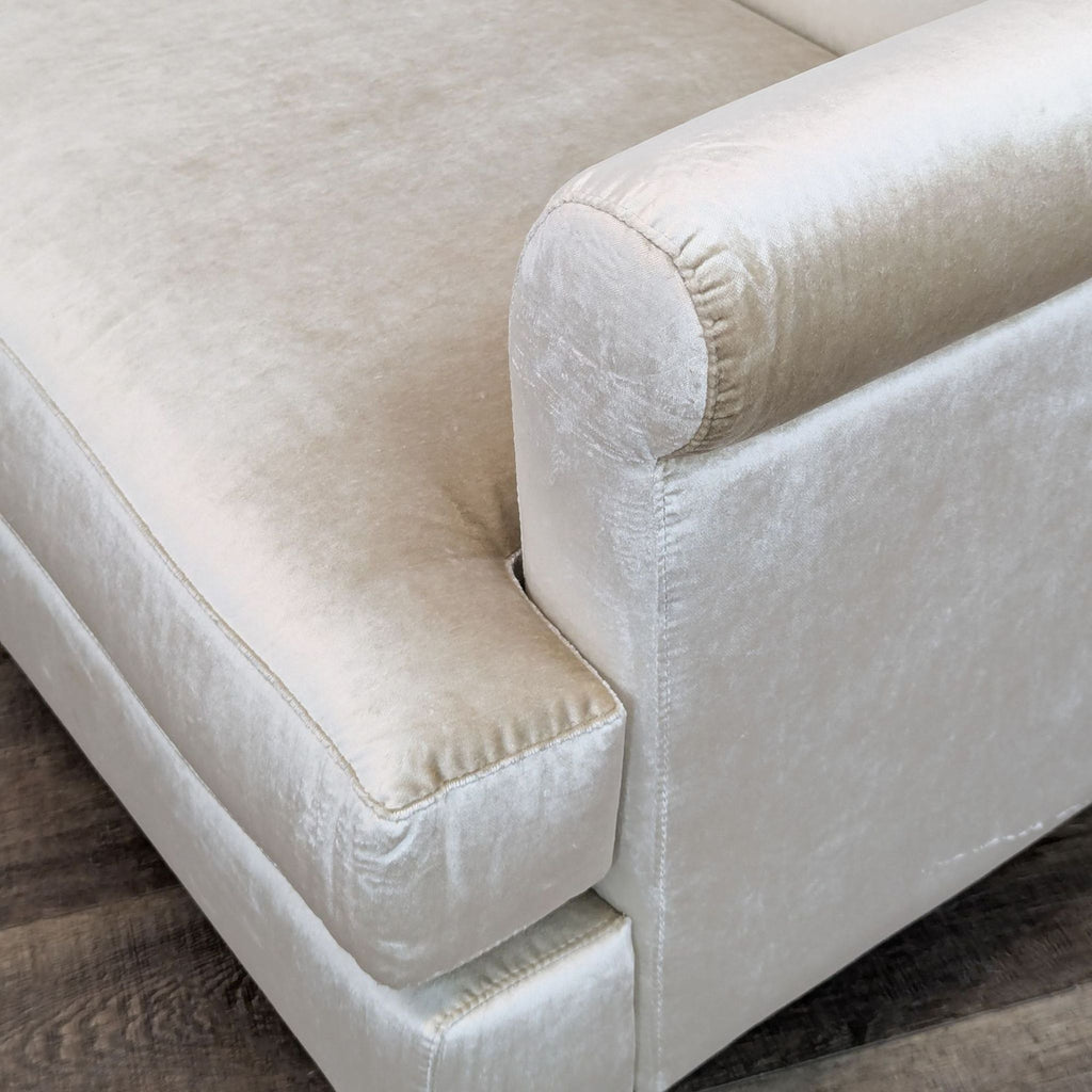 Traditional Cream Velvet Loveseat