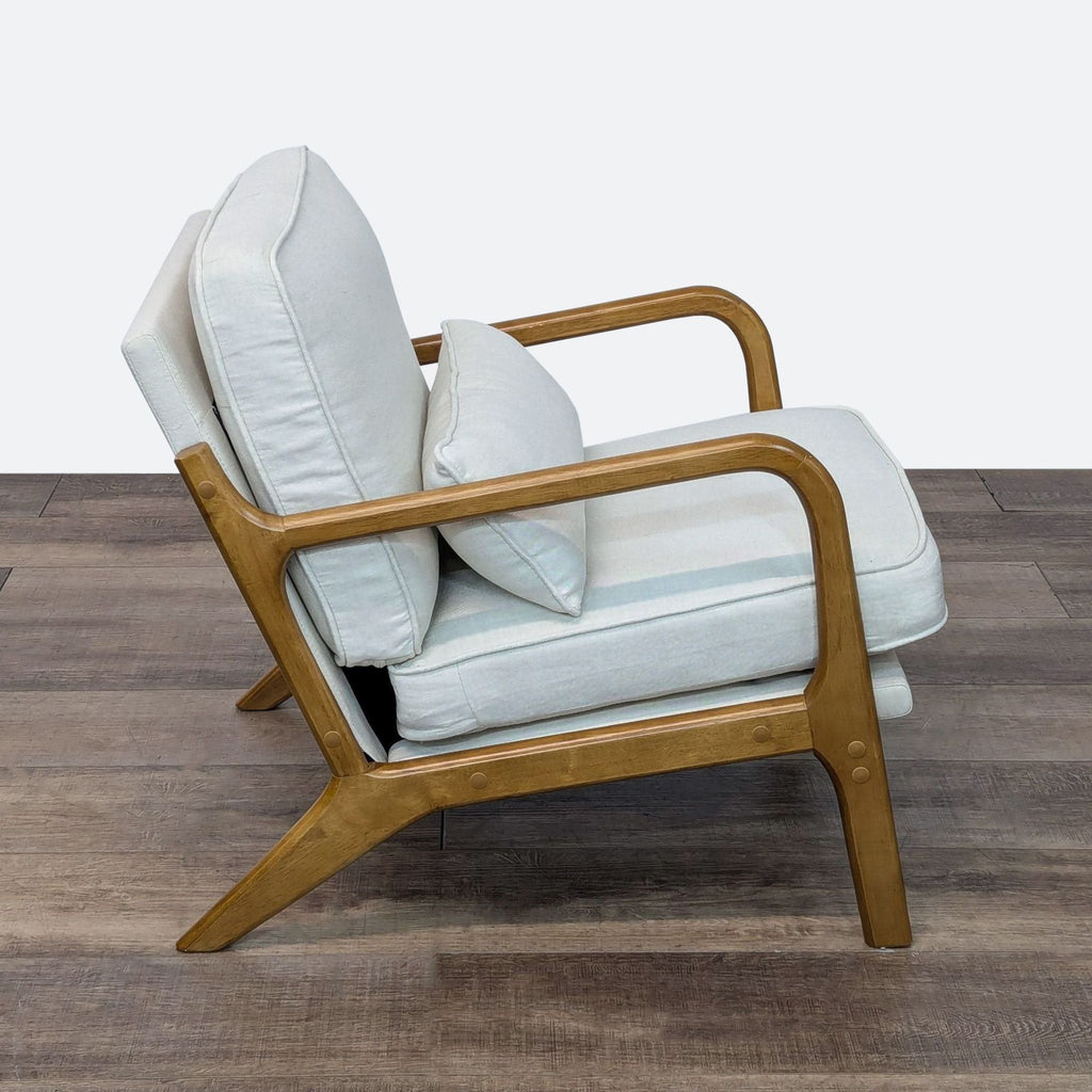 a pair of lounge chairs in the style of [ unused0 ]