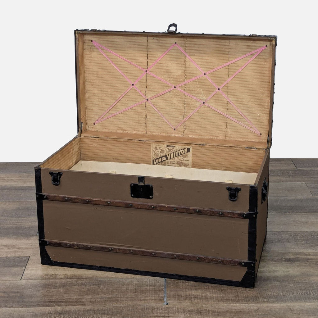 Louis Vuitton Vintage Trunk