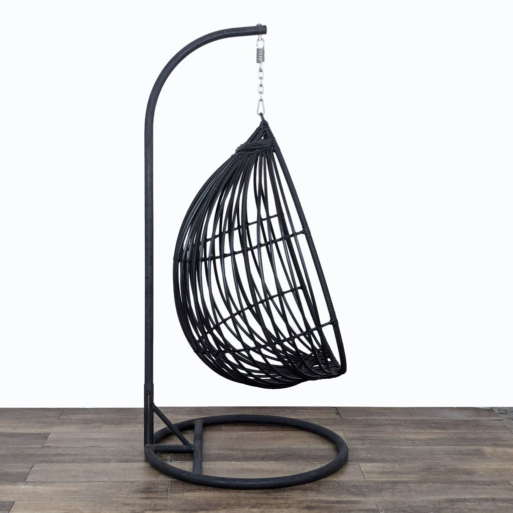 the urban port upt - 1951 swing chair