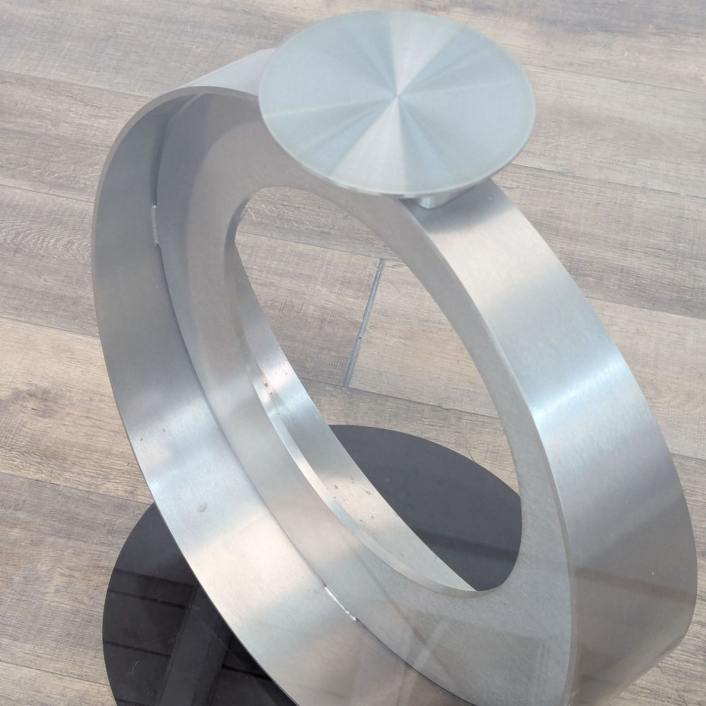 the ring is made of stainless steel and is made from a single piece of stainless steel.