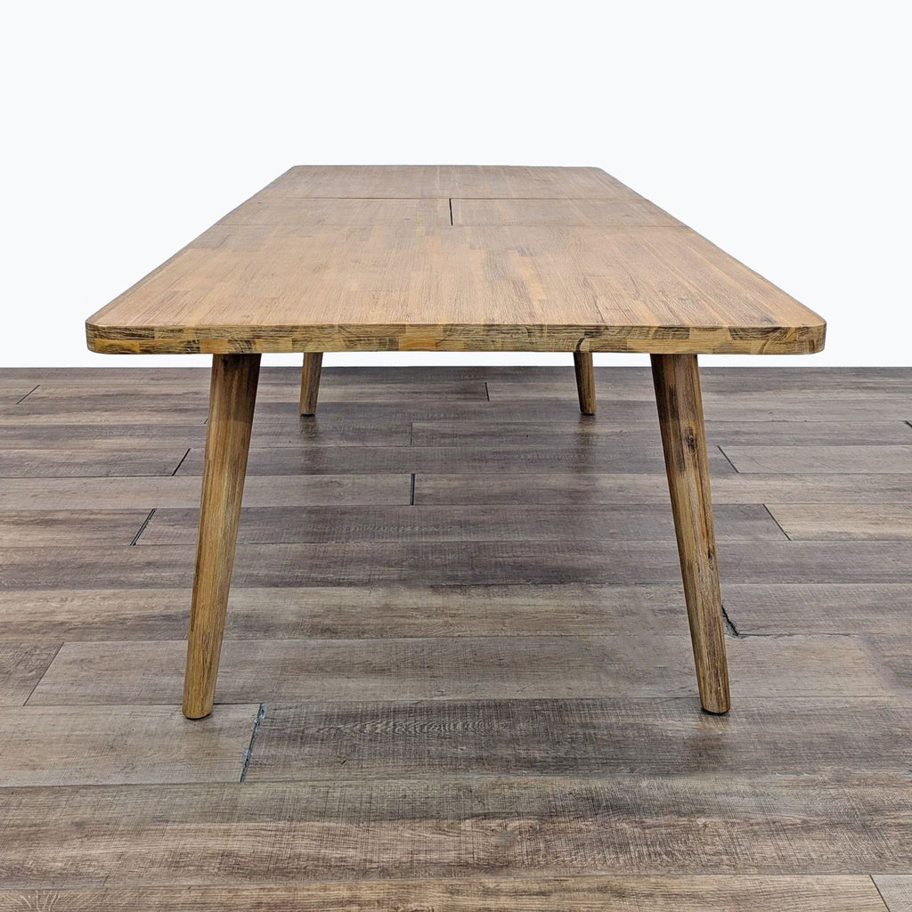 Castlery Seb Extendable Dining Table