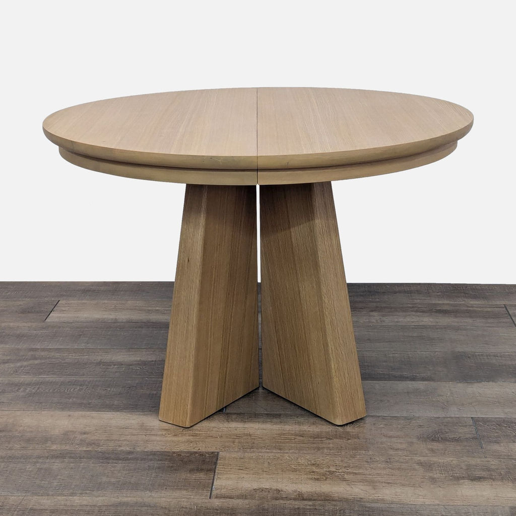 Lulu and Georgia Nycola Extendable Oval Dining Table (New)