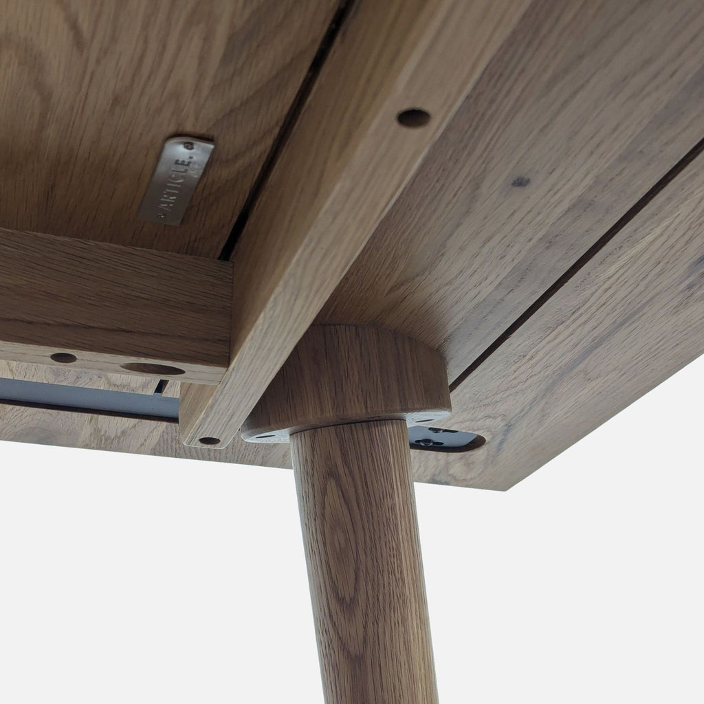 Article Seno Dining Table