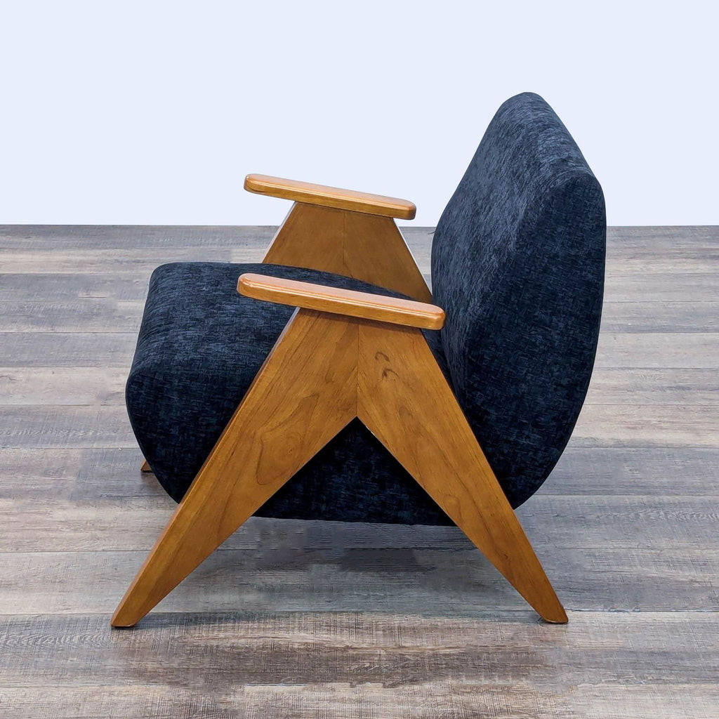 Tianhao Steel Mid-Century Style Lounge Chair